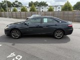 Used 2017 Toyota Camry SE image 3