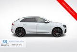 Used 2022 Audi Q8 Premium Plus image 2