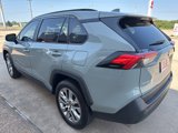 Used 2020 Toyota RAV4 XLE Premium image 5