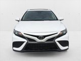 Used 2024 Toyota Camry SE image 2