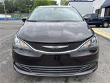 Used 2017 Chrysler Pacifica Touring image 2