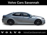 Used 2022 Toyota Camry SE image 3