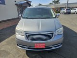 Used 2013 Chrysler Town & Country Touring-L w/ Driver Convenience Group image 3