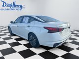 Used 2023 Nissan Altima 2.5 SV image 3