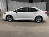 Used 2022 Toyota Corolla LE image 4