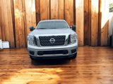 Used 2018 Nissan Titan SV w/ SV Convenience Package image 2