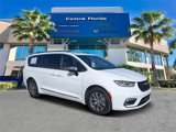 New 2025 Chrysler Pacifica Pinnacle image 2