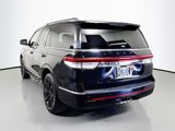Used 2022 Lincoln Navigator Reserve image 5