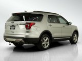 Used 2017 Ford Explorer XLT w/ Equipment Group 202A image 5