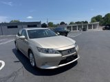 Used 2013 Lexus ES 300h image 2