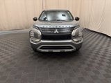 Used 2022 Mitsubishi Outlander SE image 2