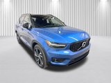 Used 2019 Volvo XC40 T5 R-Design image 2