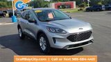 Used 2022 Ford Escape SE w/ Cold Weather Package image 2