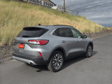 Used 2022 Ford Escape Titanium image 3