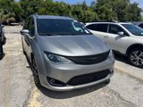 Used 2019 Chrysler Pacifica Touring-L Plus w/ Advanced Safetytec Group image 2