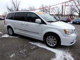 Used 2015 Chrysler Town & Country Touring image 5