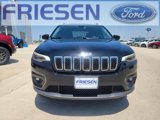 Used 2019 Jeep Cherokee Latitude w/ Cold Weather Group image 2