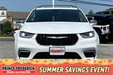 Used 2022 Chrysler Pacifica Limited image 2
