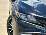 Used 2023 Toyota Camry SE image 3