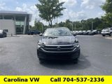 Used 2022 Volkswagen Jetta SE image 2