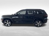 New 2023 Jeep Grand Cherokee 4WD 4xe w/ Luxury Tech Group II image 2