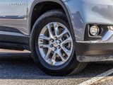 Used 2021 Chevrolet Traverse LT image 2
