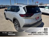 Used 2023 Nissan Rogue SV image 3
