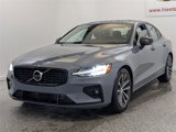 Used 2022 Volvo S60 B5 Inscription image 4