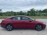 Used 2025 Hyundai Elantra SEL image 4
