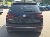 Used 2021 Volkswagen Tiguan SE w/ Panoramic Sunroof Package image 4