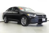 Used 2023 Volkswagen Jetta SE image 4