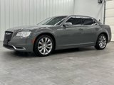 Used 2018 Chrysler 300 Touring w/ Chrome Appearance Package image 5