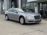 Used 2014 Chrysler 300 image 2