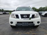 Used 2018 Nissan Frontier SV image 2