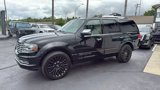 Used 2017 Lincoln Navigator Select image 4