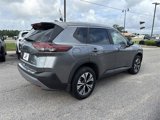Used 2023 Nissan Rogue SV image 3