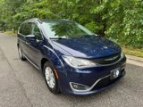 Used 2019 Chrysler Pacifica Touring-L image 5