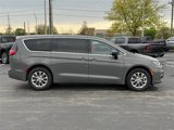 New 2025 Chrysler Pacifica Select image 2