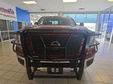 Used 2019 Nissan Titan SV image 3