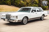 Used 1985 Lincoln Town Car image 3