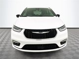 New 2025 Chrysler Pacifica Select image 2