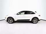 Certified 2020 Porsche Macan image 2
