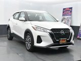 Used 2024 Nissan Kicks SV image 2