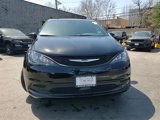 New 2025 Chrysler Voyager LX image 2