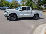 Used 2025 Nissan Frontier SV image 5