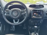 Used 2023 Jeep Renegade Latitude w/ Premium Group image 2