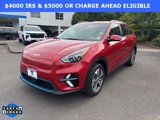 Used 2022 Kia Niro EX image 3