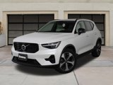Used 2025 Volvo XC40 B5 Plus w/ Climate Package image 3