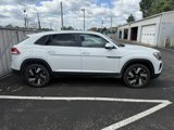 Used 2024 Volkswagen Atlas Cross Sport SE image 2