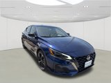 Used 2023 Nissan Altima 2.5 SR w/ SR Premium Package image 3